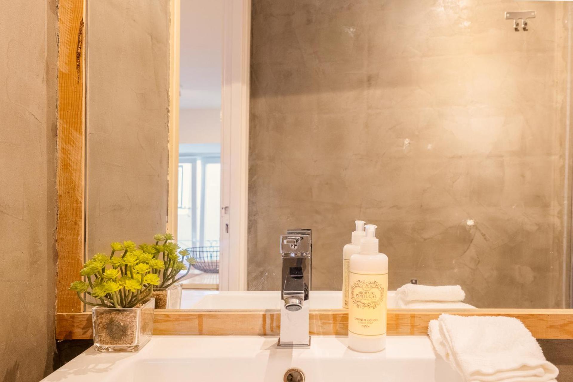 Contemporary Apartment In Chiado 3 Lisboa Εξωτερικό φωτογραφία